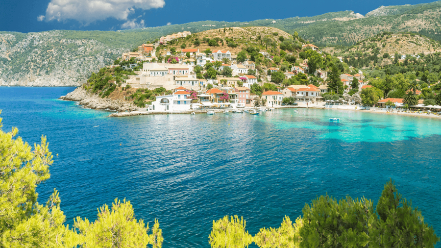 Corfu tại Hy Lạp được nhiều tín đồ xê dịch mệnh danh là “hòn đảo của những vị thần Hy Lạp”