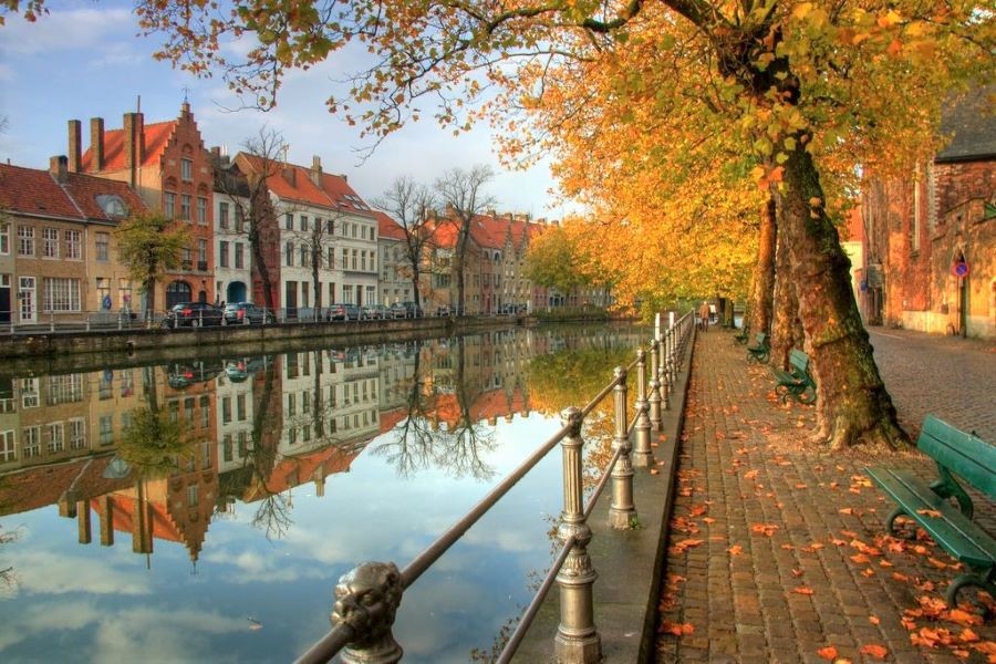 Bruges - một trong những thành phố đẹp nhất châu Âu vào mùa thu
