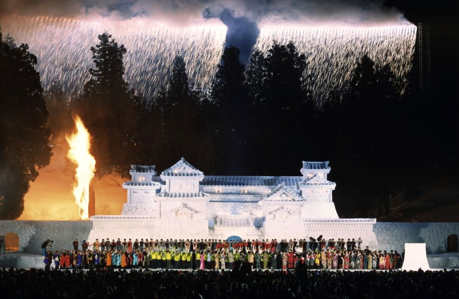 Lễ hội tuyết Tokamachi được tổ chức hoành tráng và ngoạn mục