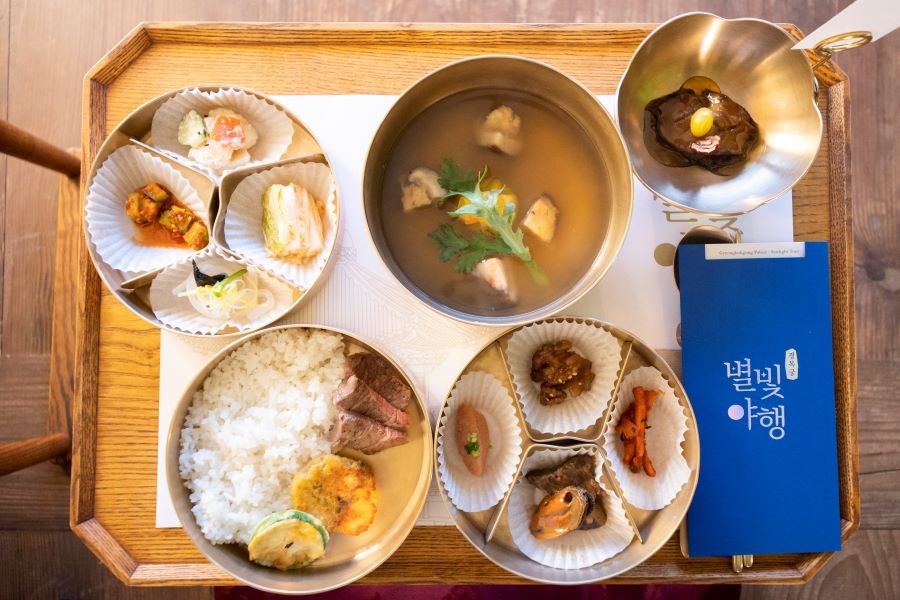 Những bữa ăn được làm từ chính các ngự trù cung đình