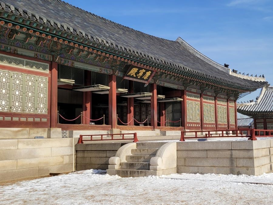 Khang Ninh Điện là nơi nghỉ ngơi của các vị vua dưới triều đại Joseon