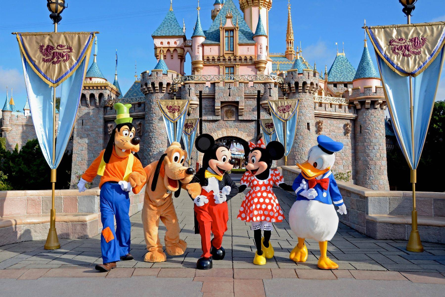 Tokyo Disneyland đã và đang thu hút hàng triệu lượt khách tham quan mỗi năm