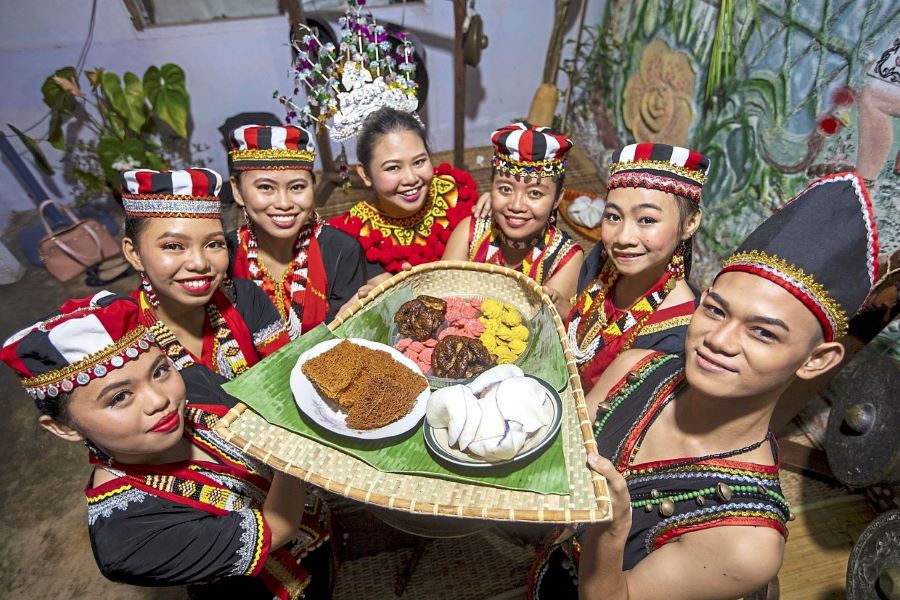 Lễ hội Sarawak Gawai nhằm kỷ niệm cuối mùa thu hoạch