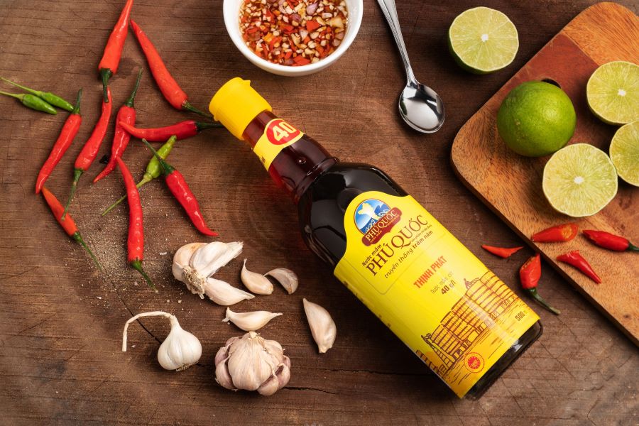 Nước mắm Phú Quốc từ lâu đã trở thành thương hiệu nổi tiếng trên toàn nước