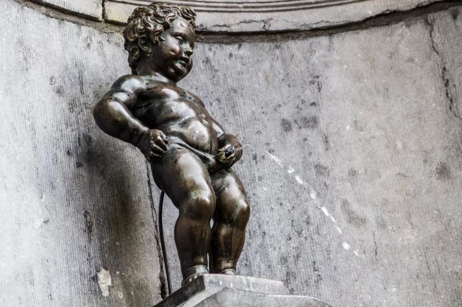 Bức tượng đồng Manneken Pis là điểm check-in nổi tiếng tại Bỉ