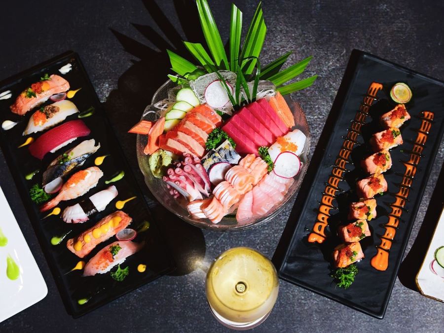 Sashimi là món ăn đại diện cho nét văn hóa ẩm thực đồ sống tại Nhật Bản