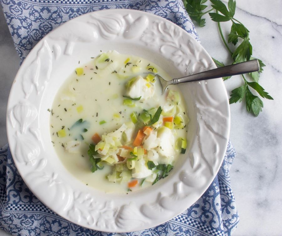 Cá hầm Waterzooi được dùng như một món súp để khai vị hoặc bữa sáng