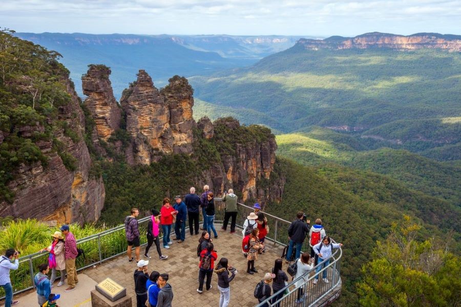 Vẻ đẹp hùng vĩ đầy ngoạn mục của thác nước Katoomba tại công viên Blue Mountains