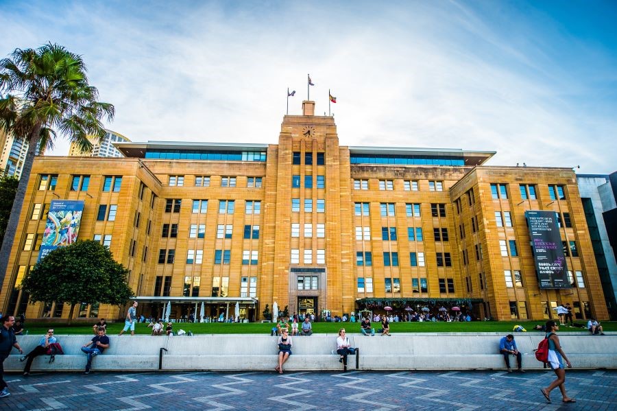 Trung tâm Nghệ thuật Hiện đại - một trong những bảo tàng nghệ thuật danh tiếng hàng đầu