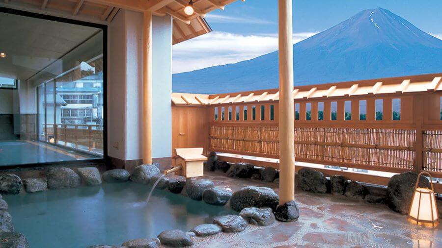Khách sạn Fuji Kawaguchiko Onsen là nơi mà bạn có thể tận hưởng vẻ đẹp tuyệt mỹ của núi Phú Sĩ