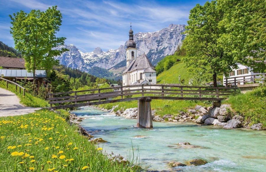 Thị trấn Ramsau khoác trên mình một vẻ đẹp cực kỳ hoang sơ, bình dị