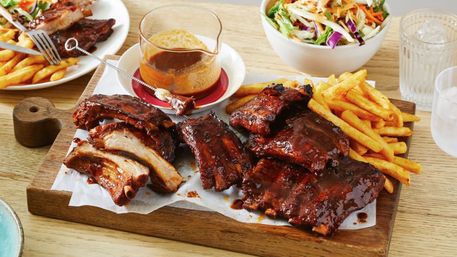 Sườn nướng là một trong những món ngon phổ biến và được nhiều người Mỹ yêu thích nhất
