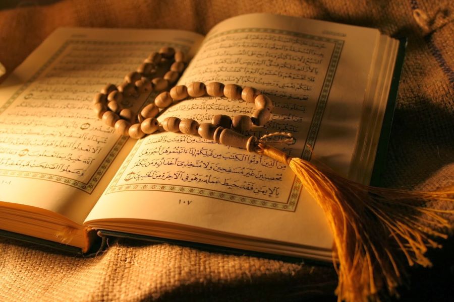 Kinh Qur’an chính là cuốn sách thánh trong đức tin của các tín đồ Hồi giáo trên khắp thế giới