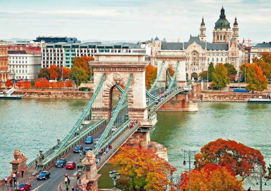 Cầu xích Széchenyi - một trong những cây cầu tuyệt đẹp ở Budapest