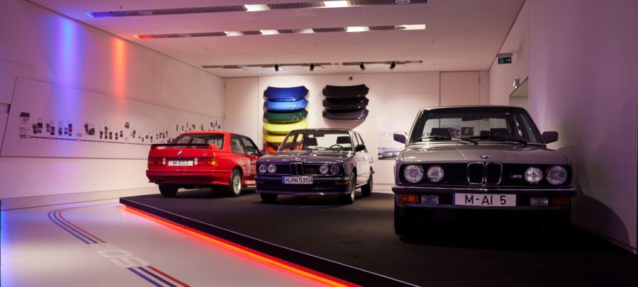 Bảo tàng BMW trưng bày hàng trăm dòng xe cổ điển đến hiện đại