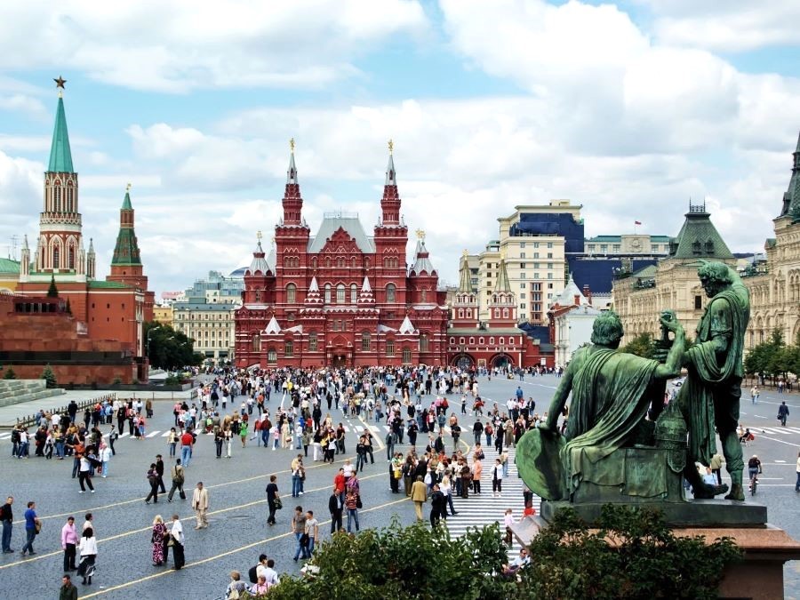 Quảng trường Đỏ khoác lên mình tấm áo đỏ rực rỡ