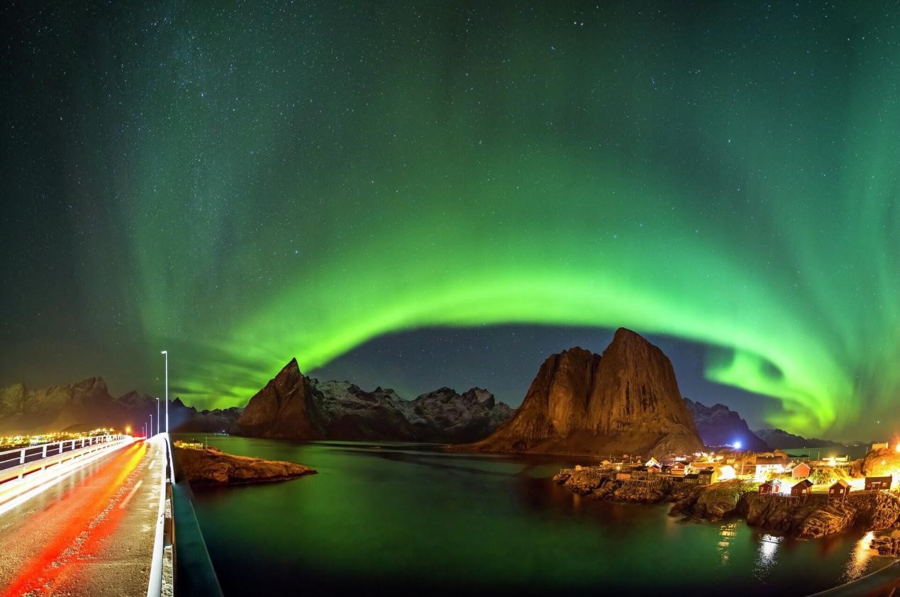 Du lịch nước ngoài dịp lễ 30/04 - 1/5 Top Ten Travel