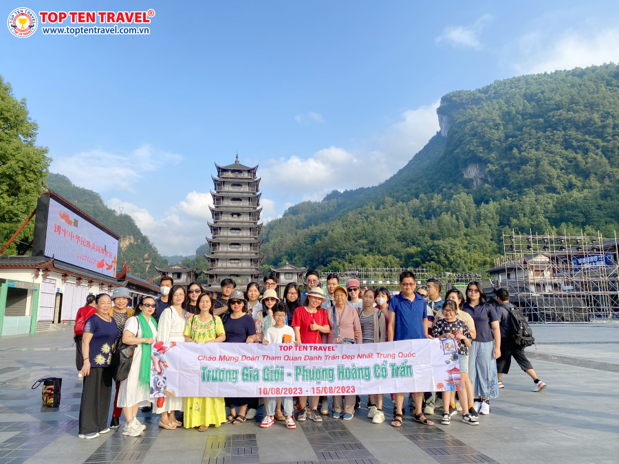 Những vị khách đã tin tưởng lựa chọn Tour Du Lịch Trung Quốc tại Top Ten Travel