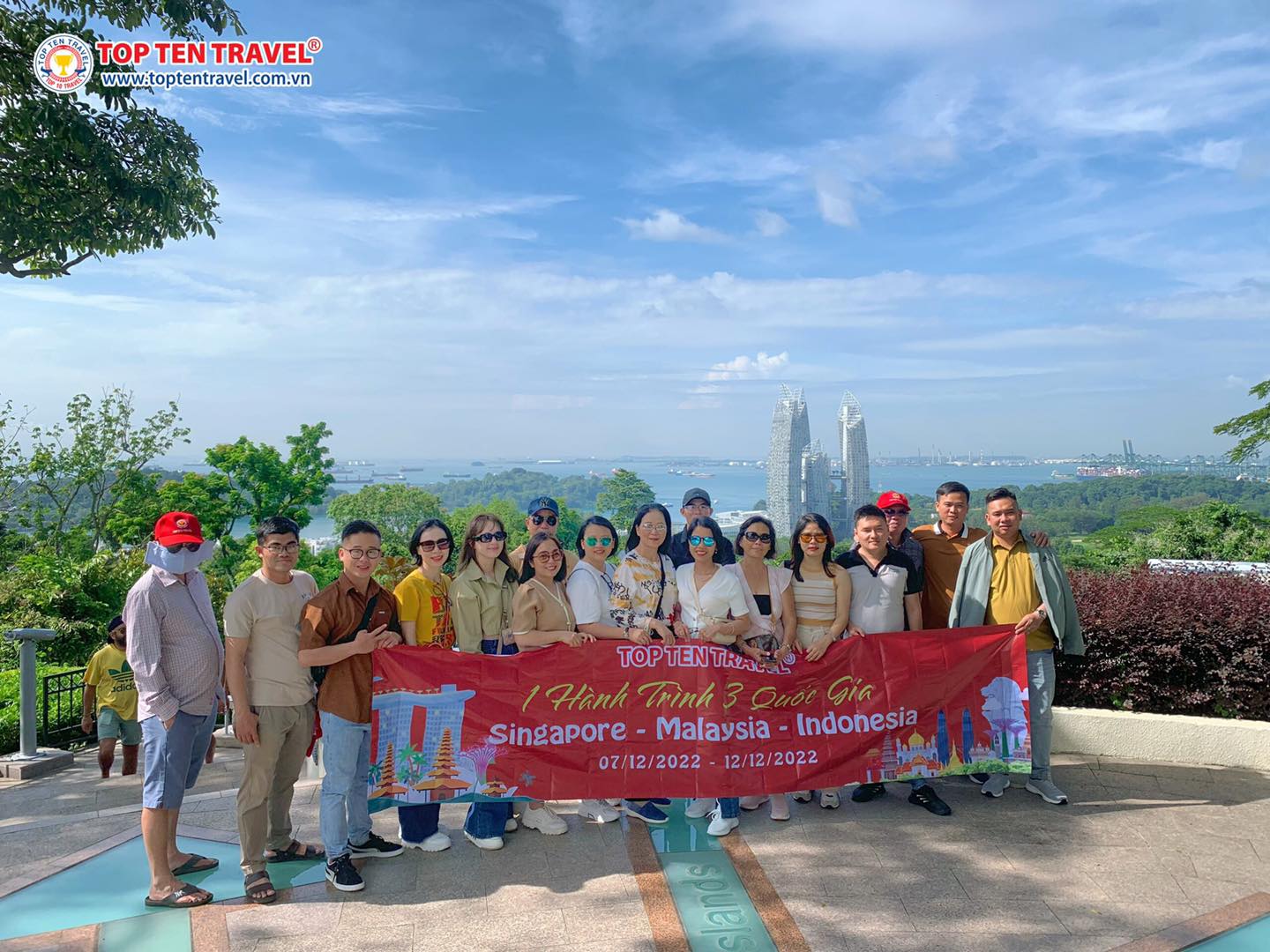 Du lịch nước ngoài dịp lễ 30/04 - 1/5 Top Ten Travel