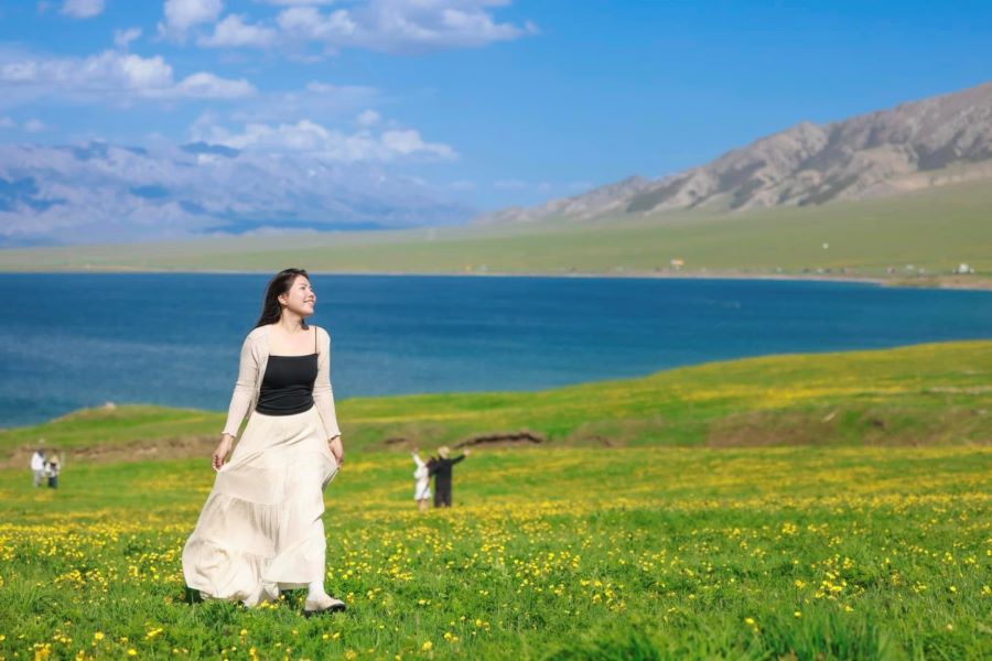 Vẻ đẹp khiến người ta không muốn rời bước tại Tân Cương