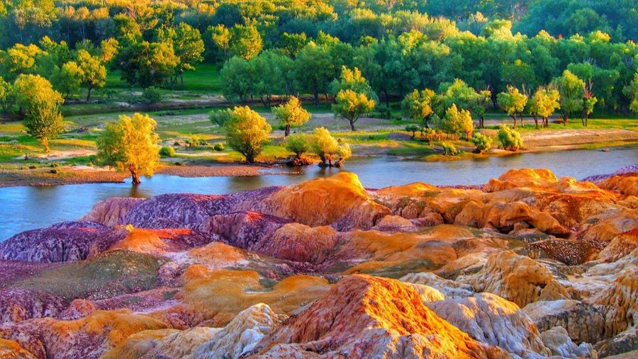 Bãi ngũ sắc - Địa điểm check in siêu hot trong tour