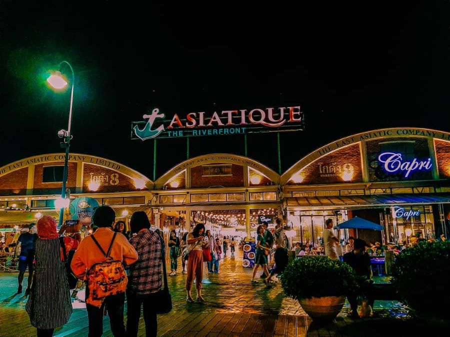 Asiatique The Riverfront là một trong những chợ đêm nổi tiếng và quyến rũ nhất tại Bangkok