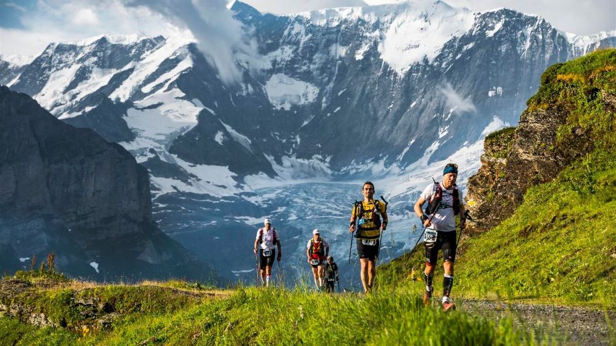 Chinh phục các đỉnh núi cao là một trải nghiệm đặc biệt được du khách yêu thích khi ghé thăm Grindelwald 