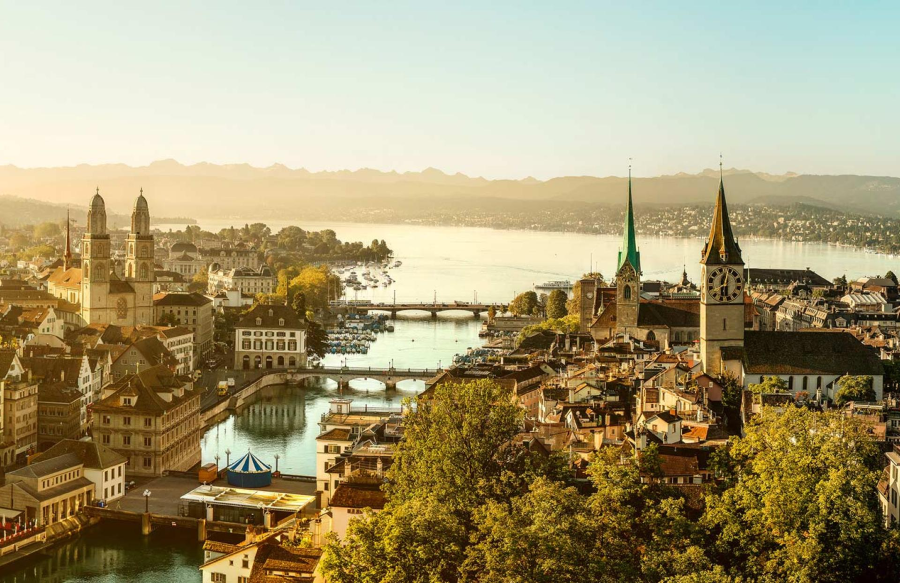 Zurich - thành phố lớn nhất và cũng là trung tâm kinh tế, văn hóa sầm uất bậc nhất tại Thuỵ Sĩ