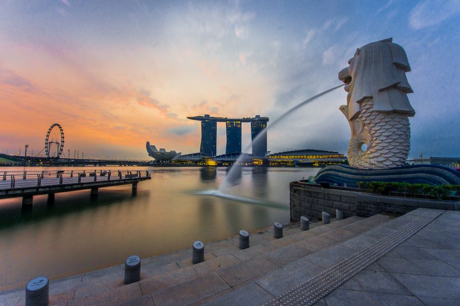 Đừng quên chụp ảnh với Merlion nữa nhé!