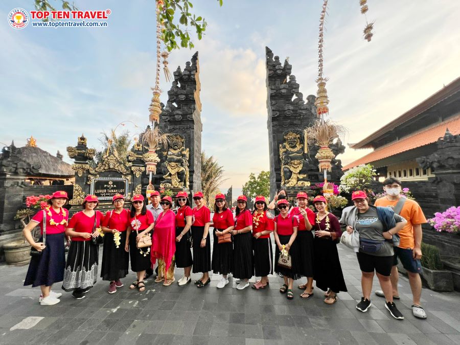 Check in tại các địa điểm nổi tiếng của Bali