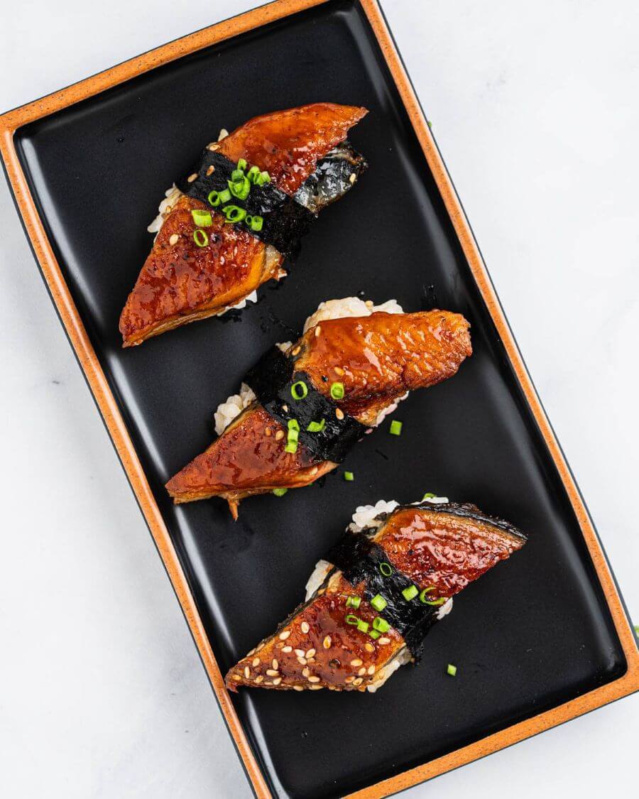 Unagi Sushi là một món ăn Nhật Bản phổ biến và được yêu thích, trong đó thành phần chính và không thể thiếu chính là Unagi