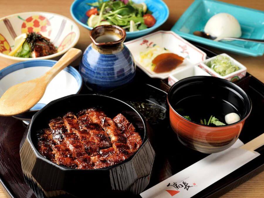 Hitsumabushi Bincho là một chuỗi nhà hàng nổi tiếng chuyên về món Unagi
