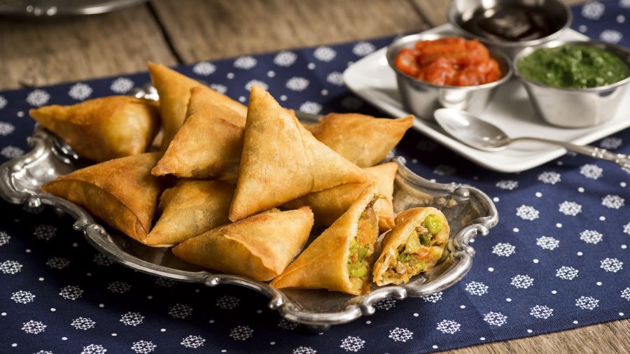 Bánh Samosa là một loại bánh chiên có hình tam giác rất được yêu thích