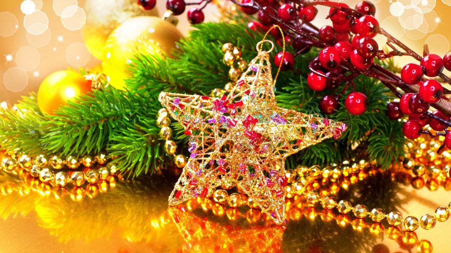 Những ngôi sao giáng sinh rực rỡ sắc màu