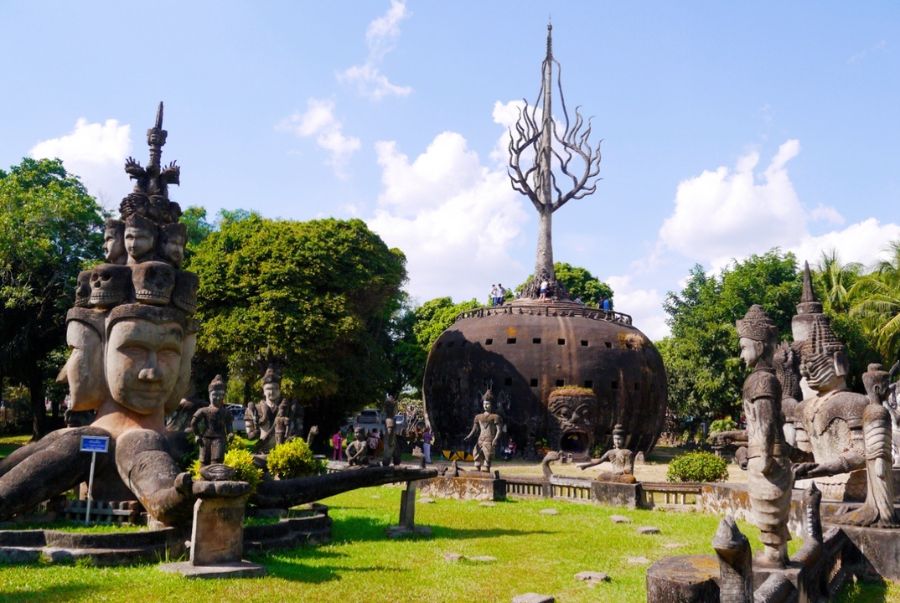 Công viên vườn tượng Phật Wat Xiêng Khuôn 