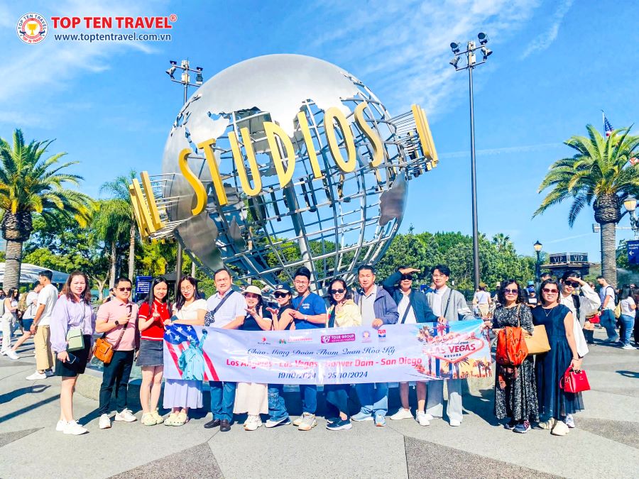 Đoàn khách Top Ten Travel khám phá Universal Studios Hollywood