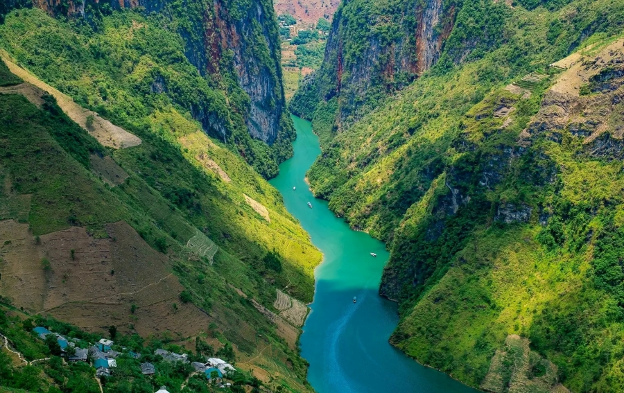 Sông Nho Quế - Vẻ đẹp vượt thời gian tại Hà Giang