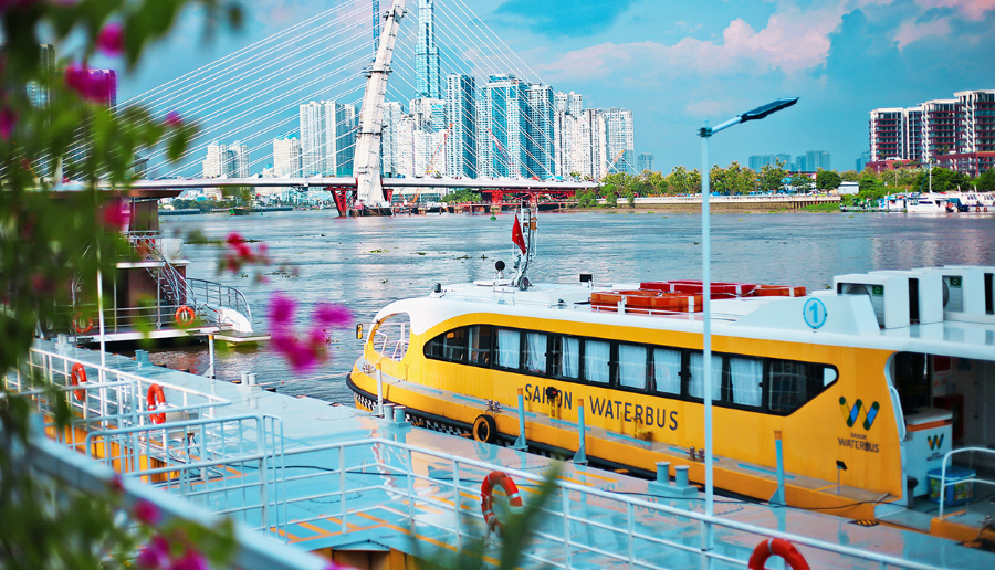 Water Bus - Tuyến đường sông Sài Gòn thu hút du khách