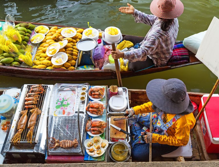 Chợ nổi Damnoen Saduak